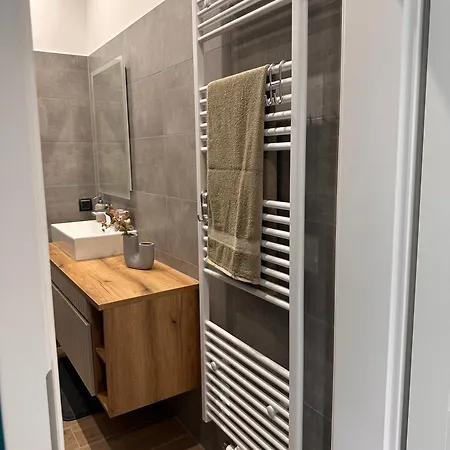 Appartement Altstadtglueck - Terrasse, Klimaanlage & Innenhof, 2 Schlafzimmer *